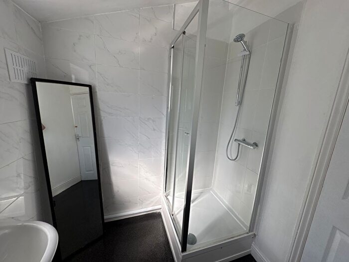 Studio To Rent In Merridale Crescent, Wolverhampton, WV3