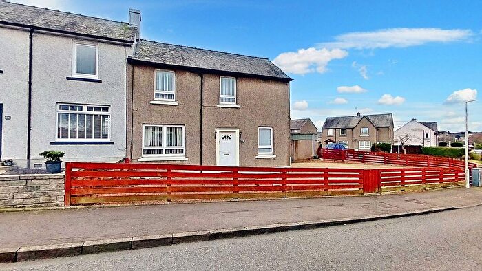 3 Bedroom Semi-Detached House For Sale In Stewartfield Road, Broxburn, EH52