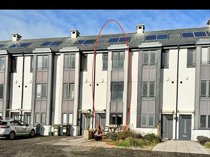 3 Bedroom End Terrace House For Sale In Edgcumbe Gardens, Newquay, TR7