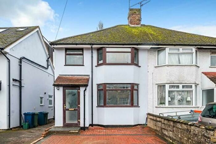 3 Bedroom Semi-Detached House To Rent In York Road, Headington, OX3