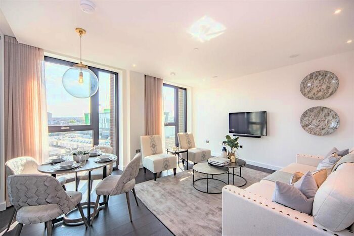 2 Bedroom Flat To Rent In Charles Clowes Walk, Nine Elms, London, SW11