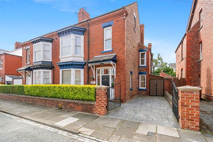 5 Bedroom Semi-Detached House For Sale In Stanhope Avenue, Hartlepool, TS26