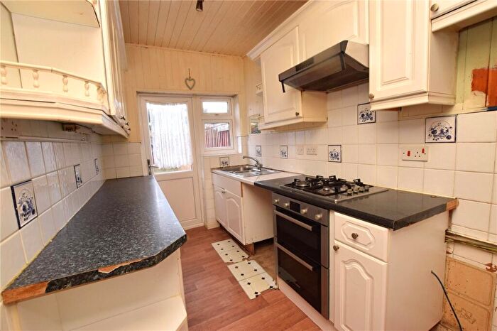 3 Bedroom Terraced House For Sale In Hainault Road, Chadwell Heath, Romford, RM6