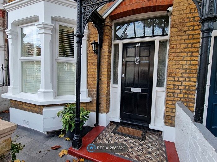 4 Bedroom Terraced House To Rent In Wanlip Road, London, E13