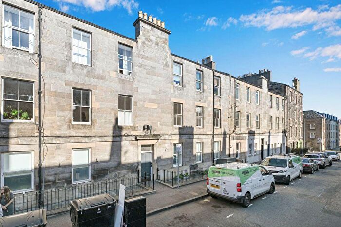 2 Bedroom Flat For Sale In / Prince Regent Street, Leith, Edinburgh, EH6