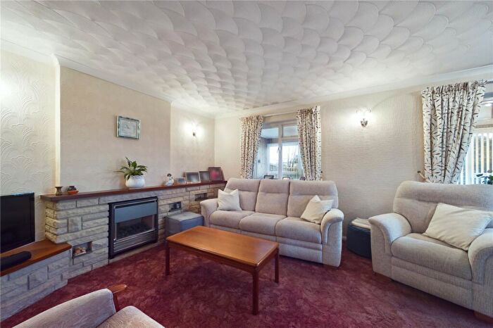 3 Bedroom Semi-Detached House For Sale In Warborough Avenue, Tilehurst, Reading, Berkshire, RG31