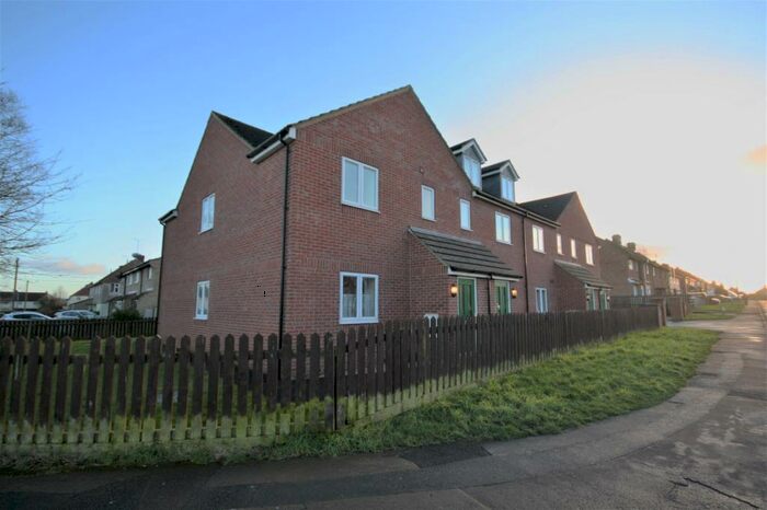 2 Bedroom Ground Maisonette To Rent In Rose Court, Royal Wootton Bassett, SN4