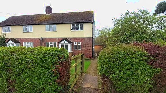 3 Bedroom Semi-Detached House To Rent In Park Road, Toddington, Dunstable, LU5