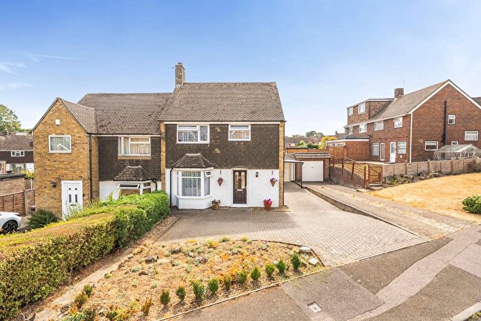 3 Bedroom Semi Detached House For Sale In Blackthorn Drive, Larkfield, Aylesford, ME20