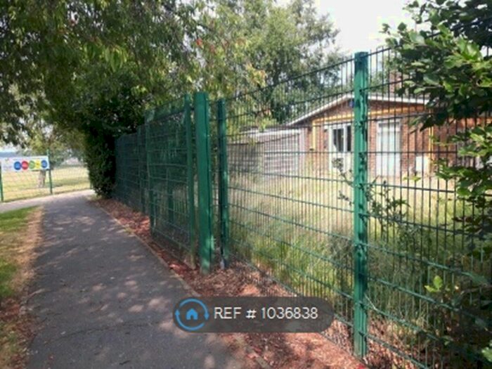 6 Bedroom Semi-Detached House To Rent In Townroe Drive, Mansfield, NG19