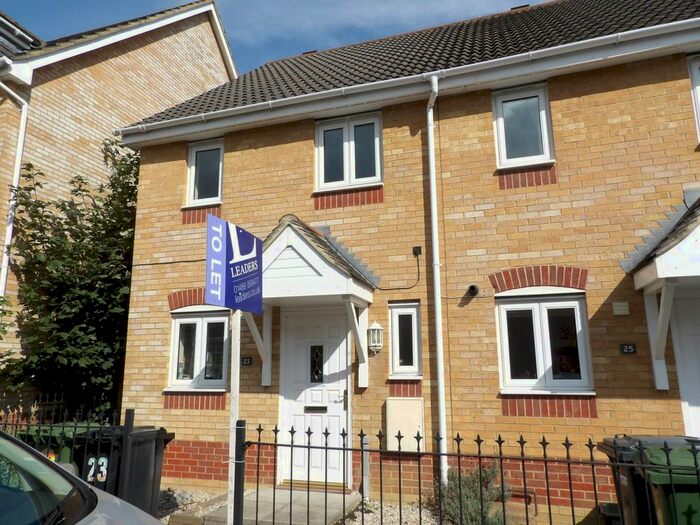 2 Bedroom Property To Rent In Fallow Crescent, Hedge End, Southampton, SO30
