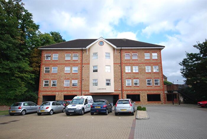 2 Bedroom Flat For Sale In Canning Street, Maidstone, ME14