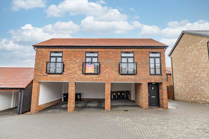 1 Bedroom Maisonette For Sale In Gipps Avenue, Canterbury, Kent, CT1