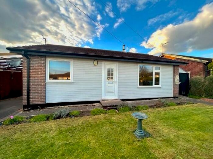 2 Bedroom Bungalow To Rent In Ranmere Road, Nottingham, NG8