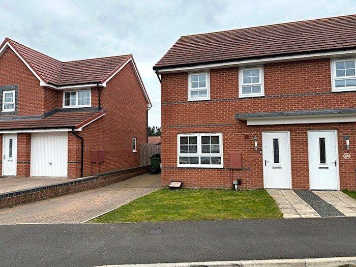 3 Bedroom Semi-Detached House For Sale In Garratt Road, Yarm, Durham, TS15