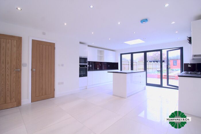 2 Bedroom Semi-Detached House To Rent In Keats Avenue, Romford, RM3