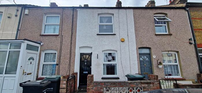2 Bedroom Terraced House For Sale In Nelson Road, Northfleet, Gravesend, Kent, DA11