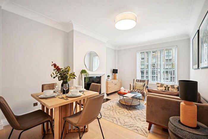 1 Bedroom Flat To Rent In Flat Stafford Court, - Kensington High Street, London, W8