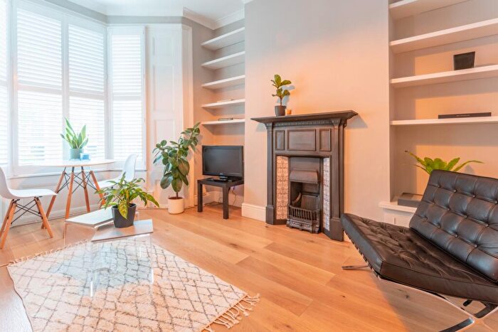 1 Bedroom Flat To Rent In Upper Ground Floor, Leconfield Road, London, N5