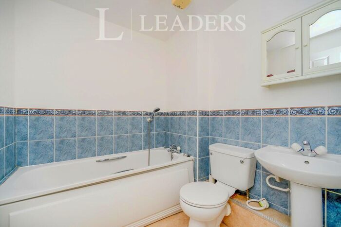 2 Bedroom Apartment To Rent In Britannia Court, Brighton Marina, BN2
