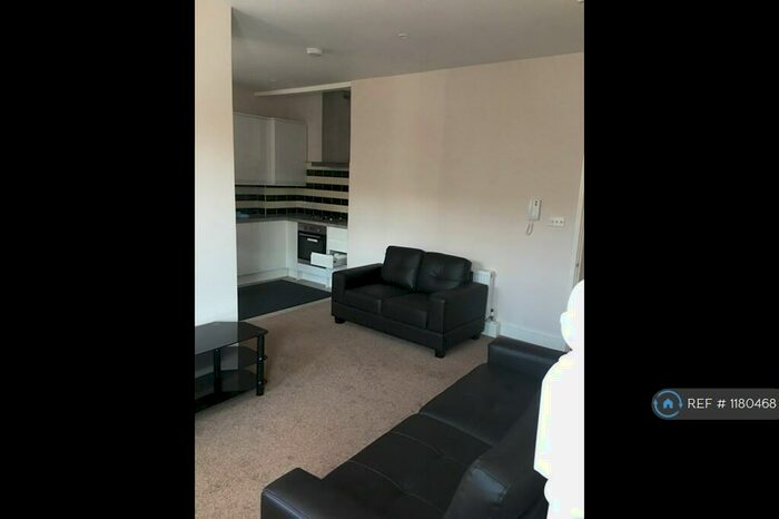 1 Bedroom Flat To Rent In Reform Street, London, SW11