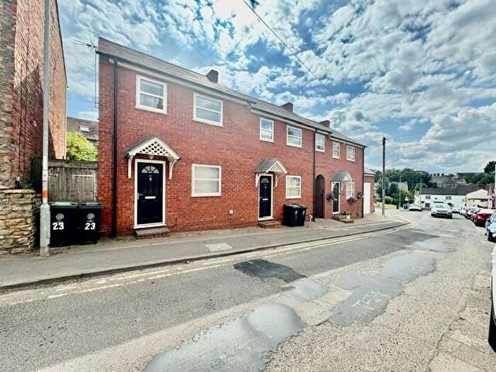 2 Bedroom End Of Terrace House To Rent In Hill Street, Raunds, North Northamptonshire, NN9