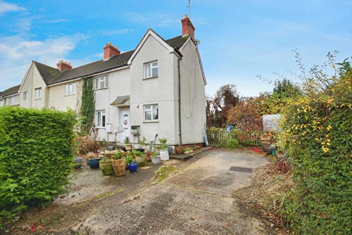 3 Bedroom End Of Terrace House For Sale In First Avenue, Dursley, Gloucestershire, GL11