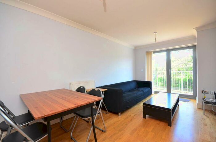 3 Bedroom Terraced House To Rent In Walnut Tree Close, Guildford, GU1