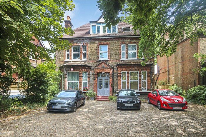 2 Bedroom Flat To Rent In Aldrington Road, London, SW16