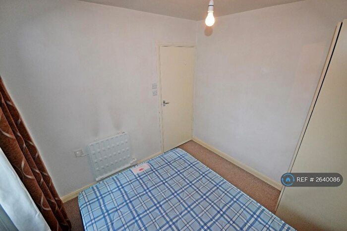 1 Bedroom Maisonette To Rent In Ashcroft, London, N14