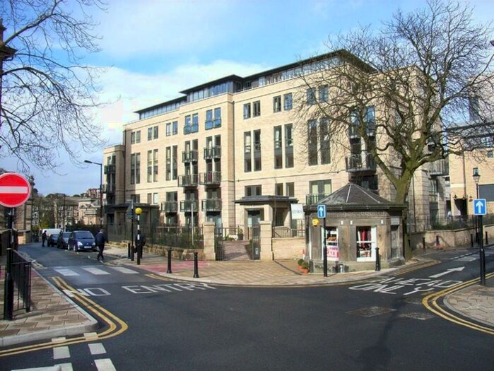 3 Bedroom Apartment To Rent In Montpellier Road, Harrogate, HG1