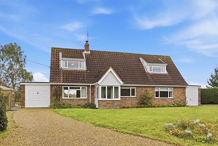 4 Bedroom Detached House For Sale In The Street, Kettlestone, NR21