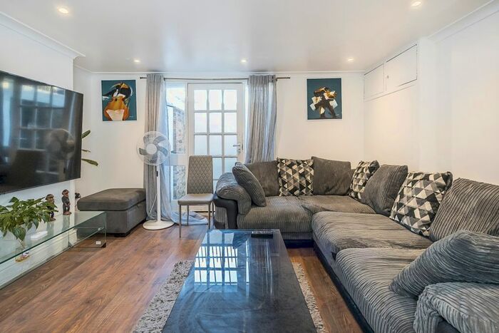 4 Bedroom End Of Terrace House To Rent In Trafalgar Grove, London, SE10