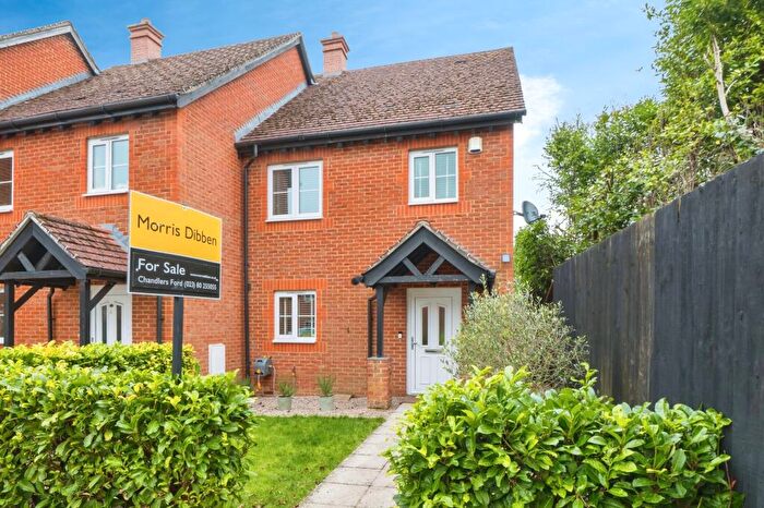4 Bedroom Semi-Detached House For Sale In Laura Close, Compton, Winchester, Hampshire, SO21