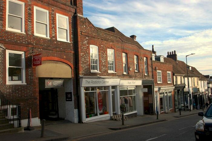 1 Bedroom Flat To Rent In Holywell Hill, St Albans AL1