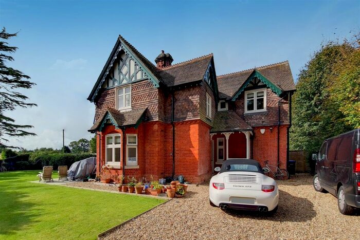 3 Bedroom Semi-Detached House To Rent In Wick Lane, Englefield Green, Egham TW20