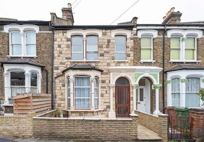 3 Bedroom Terraced House For Sale In Eastfield Road, Walthamstow, E17