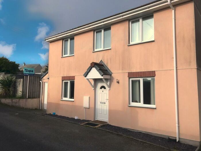 3 Bedroom Detached House For Sale In Wood Close, St. Austell, PL26