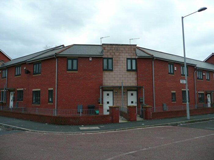 3 Bedroom Terraced House To Rent In Reilly Street, Hulme, Manchester. ., M15