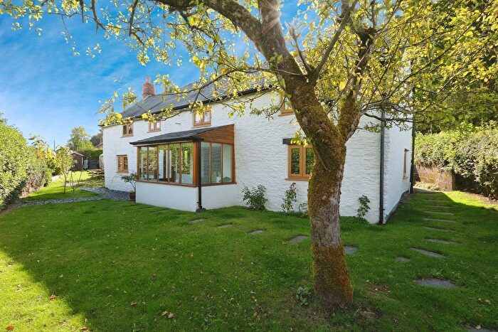 3 Bedroom Detached House For Sale In Coombes Moor, Presteigne, LD8