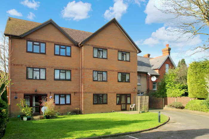 1 Bedroom Apartment To Rent In Beechwood Court, Sutton, SM2
