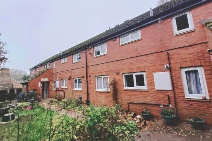 1 Bedroom Flat To Rent In Iveagh Walk, Alfreton, DE55