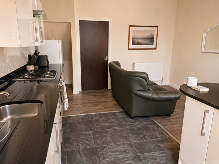 4 Bedroom Maisonette To Rent In Heaton Road, Heaton, Newcastle Upon Tyne, NE6