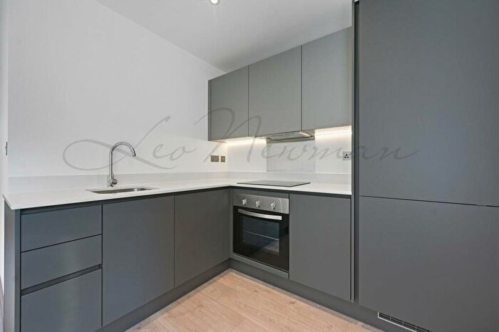 1 Bedroom Flat To Rent In Harvest Lane, Thames Ditton, KT7