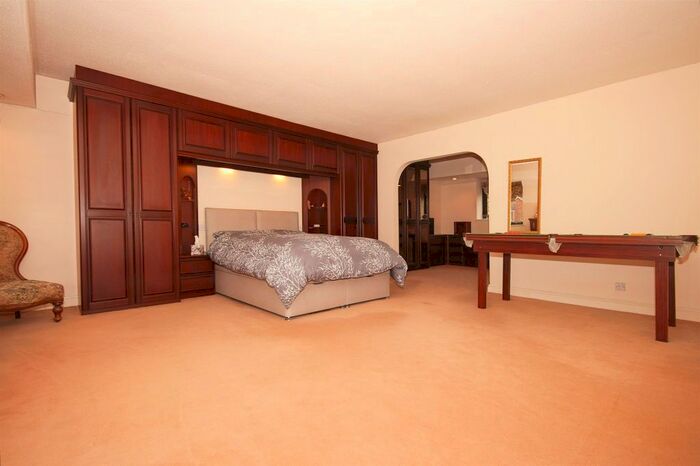 5 Bedroom Detached House For Sale In Highgrove, Coventry CV4