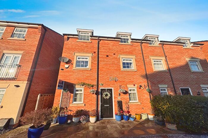 3 Bedroom Semi Detached House For Sale In Coupland Road, Selby, North Yorkshire, YO8