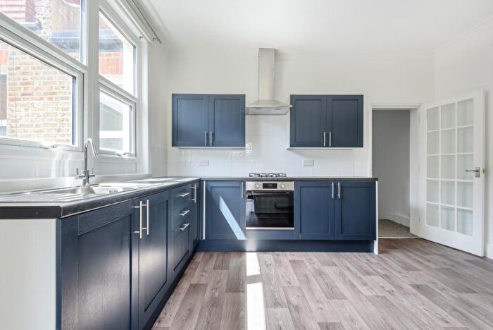 2 Bedroom Maisonette To Rent In Marlow Road, London, SE20