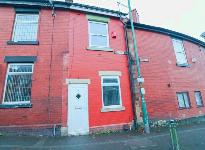 1 Bedroom Terraced House To Rent In Stockport Road, Hyde, Cheshire, SK14