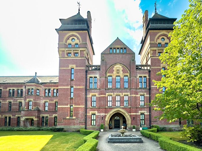 2 Bedroom Apartment For Sale In Kingswood, Sheffield, S6