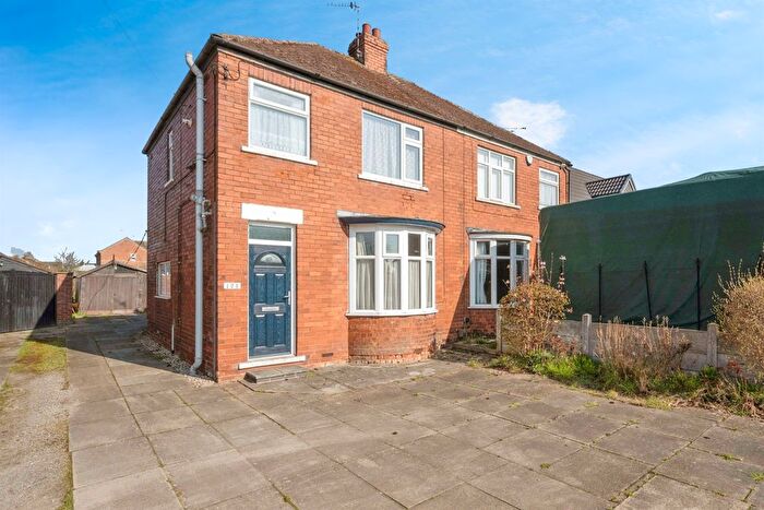 3 Bedroom Semi-Detached House For Sale In Moorwell Road, Bottesford, Scunthorpe, DN17
